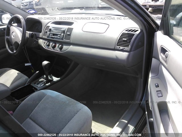 4T1BE32K44U350073 - 2004 TOYOTA CAMRY LE/XLE/SE მწვანე ფოტო 5