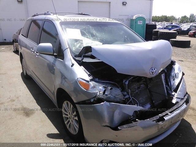 5TDYK3DCXCS266873 - 2012 TOYOTA SIENNA XLE/LIMITED GRAY photo 1