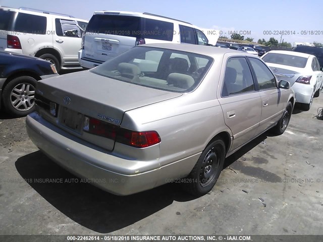 JT2BG22K010574624 - 2001 TOYOTA CAMRY CE/LE/XLE GOLD photo 4