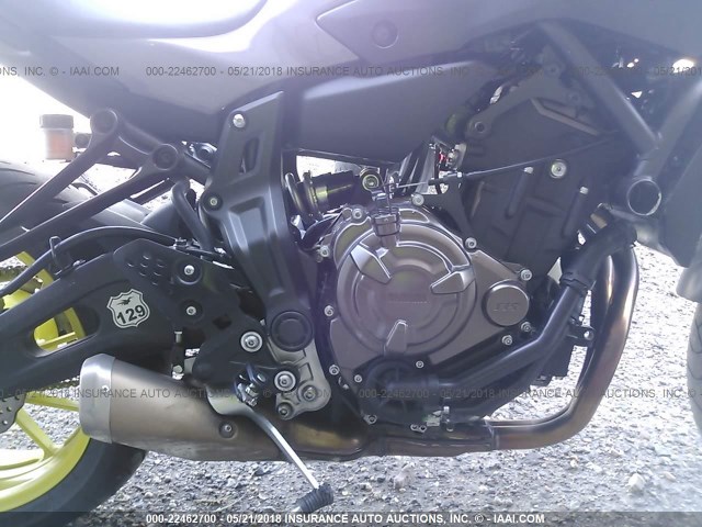 JYARM06E3GA010021 - 2016 YAMAHA FZ07 GRAY photo 8