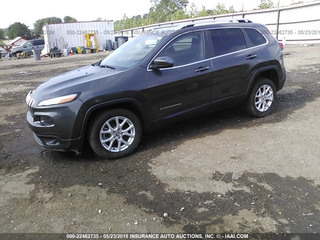 1C4PJLCB7GW116264 - 2016 JEEP CHEROKEE LATITUDE GRAY photo 2