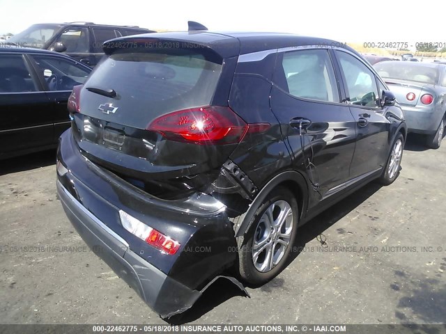 1G1FW6S09H4168743 - 2017 CHEVROLET BOLT EV LT BLACK photo 4