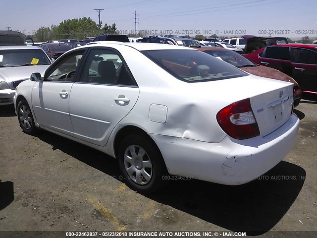 4T1BE32K34U290352 - 2004 TOYOTA CAMRY LE/XLE/SE WHITE photo 3