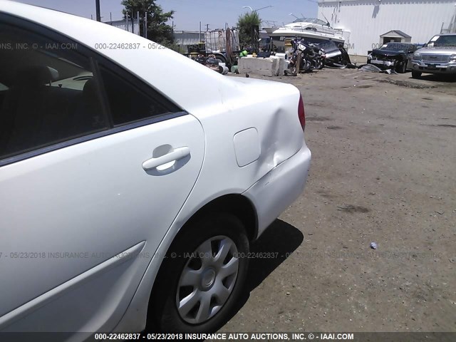 4T1BE32K34U290352 - 2004 TOYOTA CAMRY LE/XLE/SE WHITE photo 6