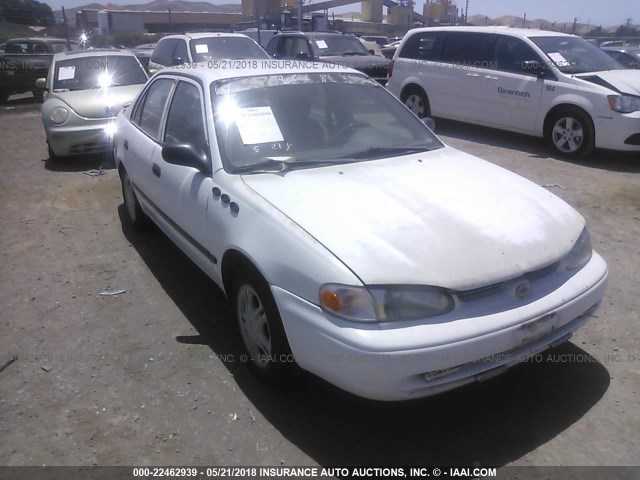 1Y1SK5289WZ403073 - 1998 CHEVROLET GEO PRIZM LSI WHITE photo 1