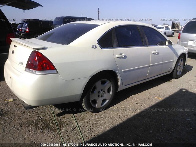 2G1WD58CX89170449 - 2008 CHEVROLET IMPALA SUPER SPORT WHITE photo 4