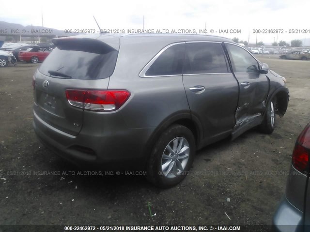 5XYPGDA57HG240017 - 2017 KIA SORENTO LX/L GRAY photo 4