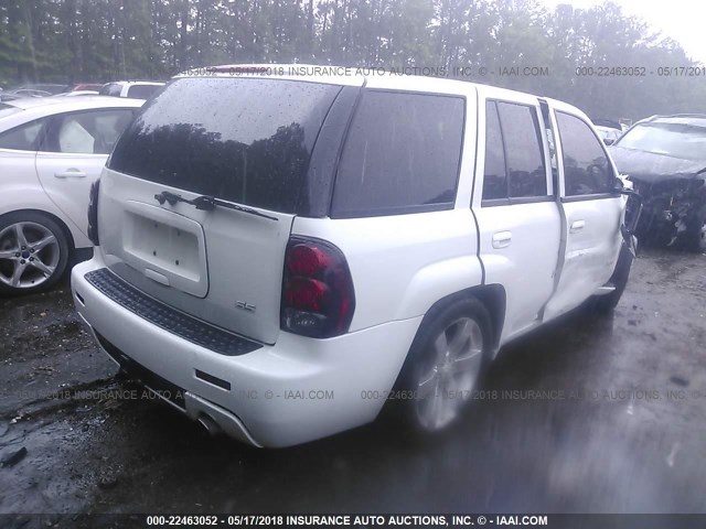 1GNES13H162349664 - 2006 CHEVROLET TRAILBLAZER SS WHITE photo 4