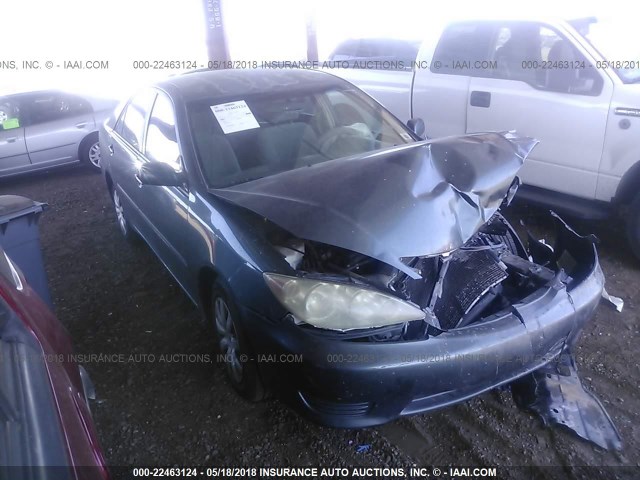 4T1BE32K05U053822 - 2005 TOYOTA CAMRY LE/XLE/SE მწვანე ფოტო 1