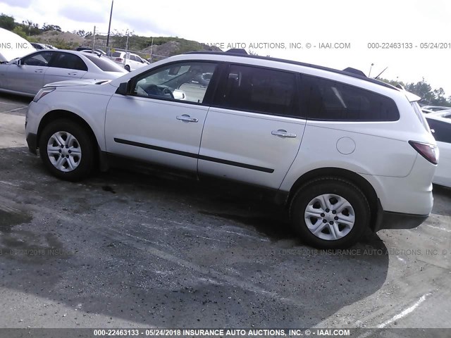 1GNKRFKD1FJ292172 - 2015 CHEVROLET TRAVERSE LS SILVER photo 3