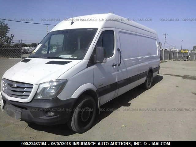 WDYPE8DB3E5911318 - 2014 FREIGHTLINER Sprinter 2500 WHITE photo 2