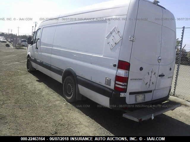 WDYPE8DB3E5911318 - 2014 FREIGHTLINER Sprinter 2500 WHITE photo 3