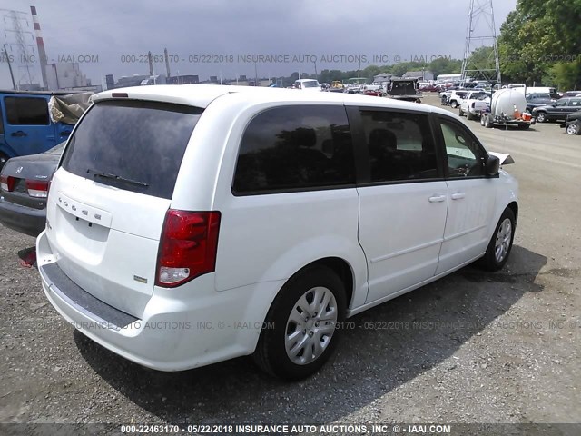 2C4RDGBG0GR395389 - 2016 DODGE GRAND CARAVAN SE WHITE photo 4