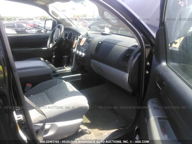 5TFUM5F14BX018725 - 2011 TOYOTA TUNDRA DOUBLE CAB SR5 BLACK photo 5