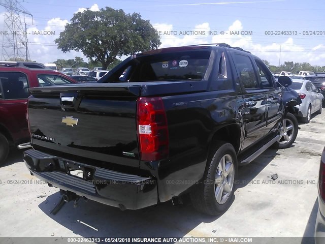 3GNMCFE01BG211556 - 2011 CHEVROLET AVALANCHE LT BLACK photo 4