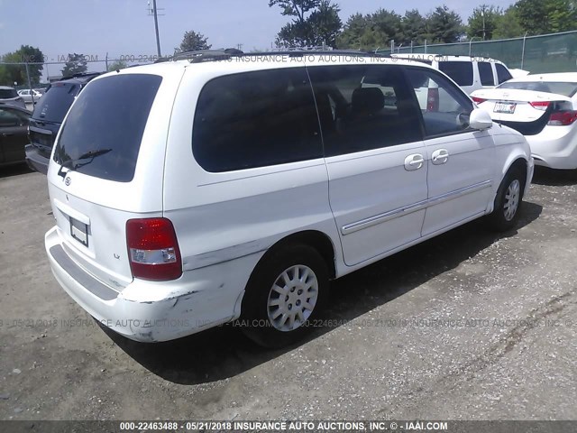 KNDUP131336430016 - 2003 KIA SEDONA EX/LX WHITE photo 4