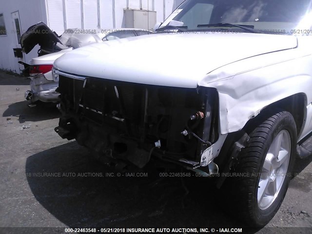 1GNEC13Z33J343405 - 2003 CHEVROLET TAHOE C1500 WHITE photo 6