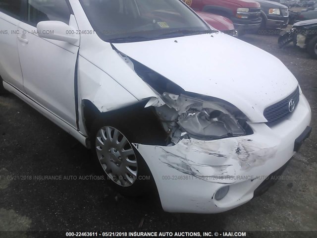 2T1KR32E45C356358 - 2005 TOYOTA COROLLA MATRIX XR WHITE photo 6