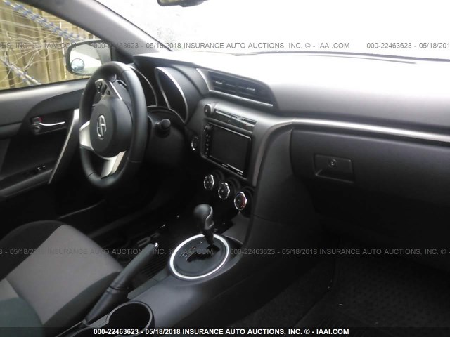 JTKJF5C74GJ016756 - 2016 TOYOTA SCION TC 黑色 照片 5