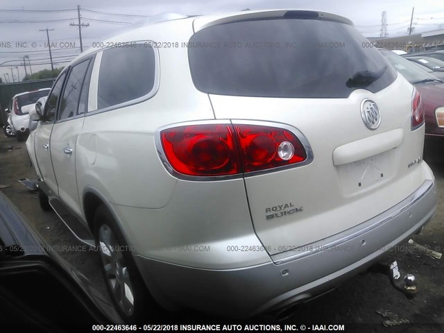 5GAKVDED3CJ136975 - 2012 BUICK ENCLAVE WHITE photo 3