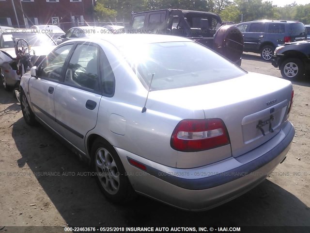 YV1VS29511F738246 - 2001 VOLVO S40 1.9T SILVER photo 3