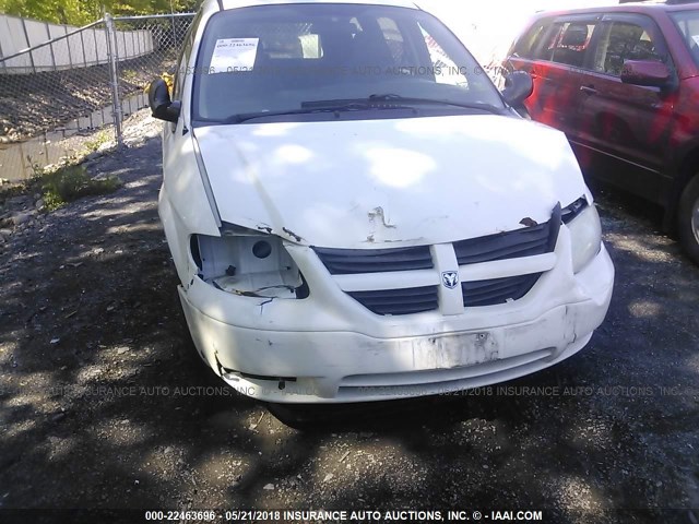 2D4GP24R85R388125 - 2005 DODGE GRAND CARAVAN SE WHITE photo 6