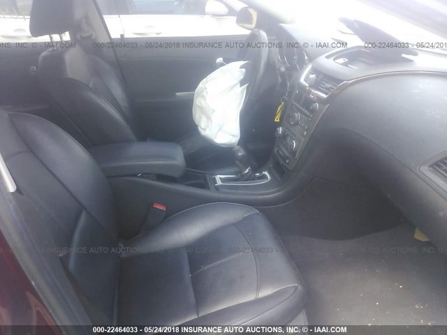1G1ZE5EB0AF261040 - 2010 CHEVROLET MALIBU LTZ 勃艮第红 照片 5