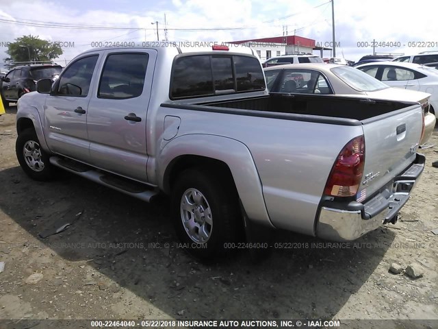 5TEJU62N77Z444913 - 2007 TOYOTA TACOMA DOUBLE CAB PRERUNNER SILVER photo 3