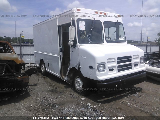 4UZAANCP46CX19732 - 2006 FREIGHTLINER CHASSIS WHITE photo 1