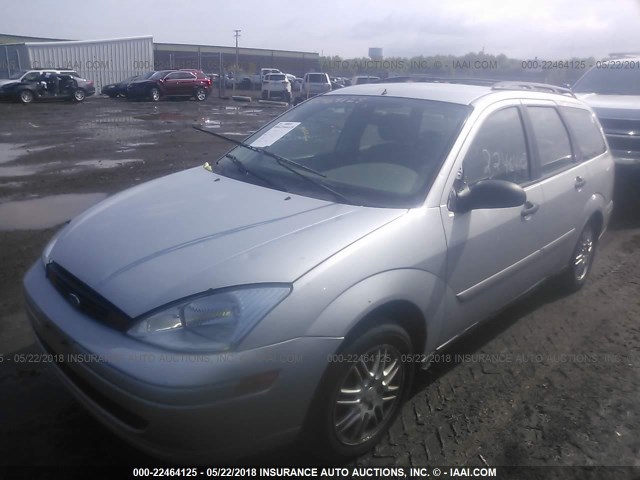 1FAFP36332W313123 - 2002 FORD FOCUS SE/SE COMFORT/ZTW/SE SPRT SILVER photo 2