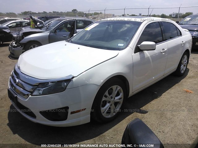 3FAHP0HA8CR115970 - 2012 FORD FUSION SE WHITE photo 2