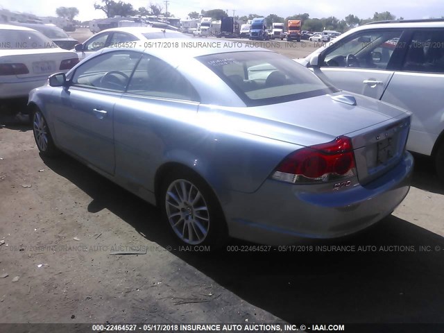 YV1MC67239J076087 - 2009 VOLVO C70 T5 SILVER photo 3