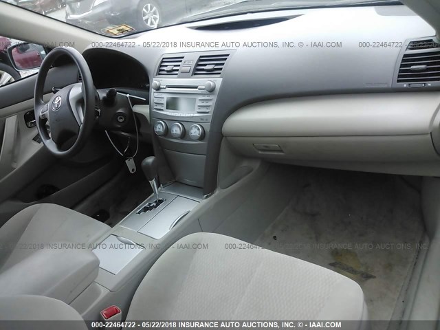 4T1BF3EK9AU529844 - 2010 TOYOTA CAMRY SE/LE/XLE 绿色 照片 5