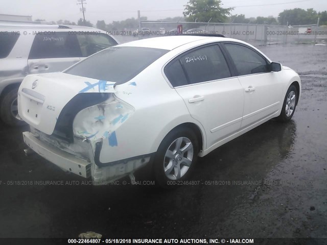 1N4AL21EX7N450386 - 2007 NISSAN ALTIMA 2.5/2.5S WHITE photo 4