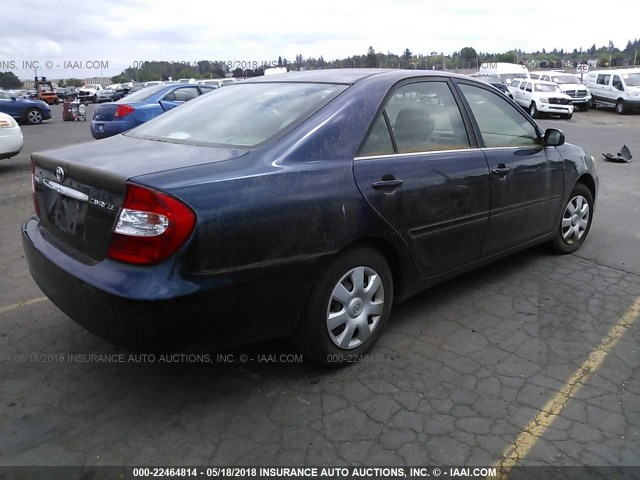 JTDBE32K020036557 - 2002 TOYOTA CAMRY LE/XLE/SE ლურჯი ფოტო 4