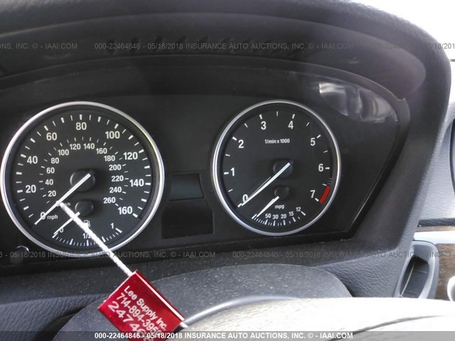 5UXZV8C52BL420700 - 2011 BMW X5 XDRIVE50I GRAY photo 7