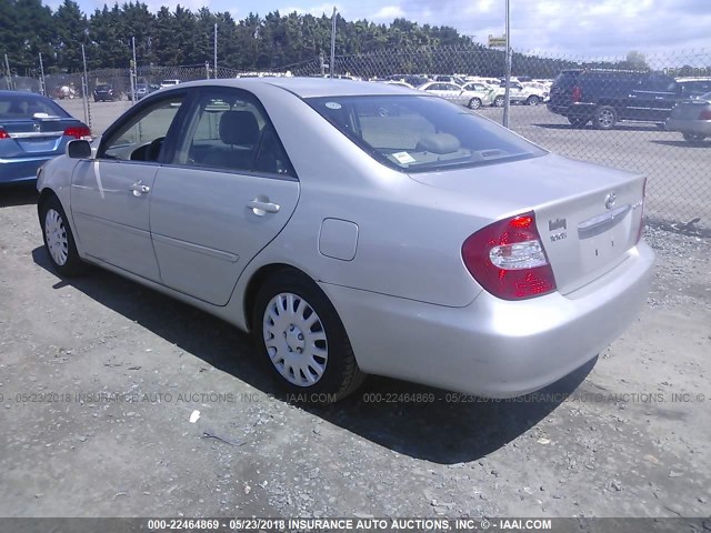 4T1BE30K73U148832 - 2003 TOYOTA CAMRY LE/XLE/SE ვერცხლისფერი ფოტო 3