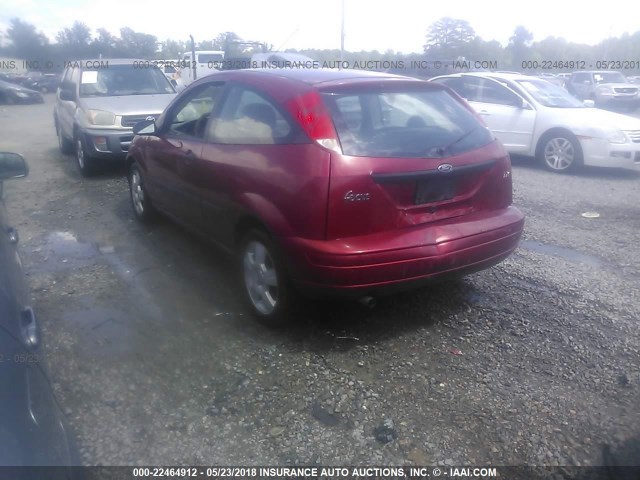 3FAFP31363R133789 - 2003 FORD FOCUS ZX3 RED photo 3
