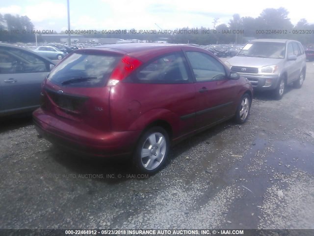3FAFP31363R133789 - 2003 FORD FOCUS ZX3 RED photo 4