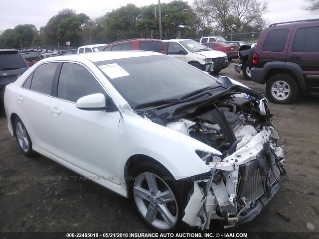 4T1BF1FK3CU583243 - 2012 TOYOTA CAMRY SE/LE/XLE თეთრი ფოტო 1