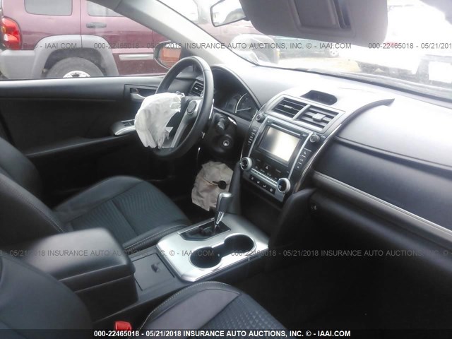 4T1BF1FK3CU583243 - 2012 TOYOTA CAMRY SE/LE/XLE თეთრი ფოტო 5