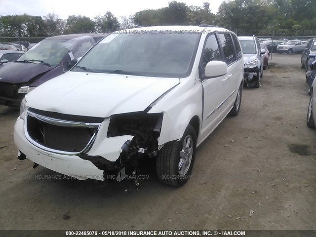 2A4RR5DG5BR694253 - 2011 CHRYSLER TOWN & COUNTRY TOURING WHITE photo 2