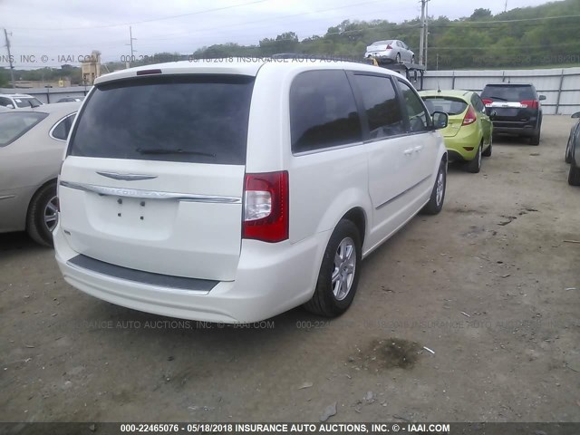 2A4RR5DG5BR694253 - 2011 CHRYSLER TOWN & COUNTRY TOURING WHITE photo 4