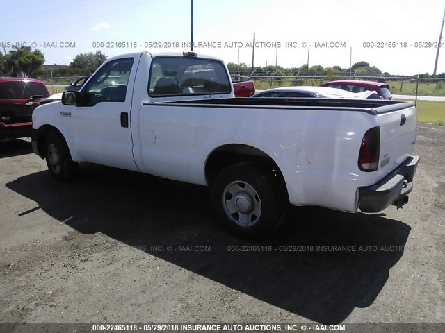 1FTNF20576EB49903 - 2006 FORD F250 SUPER DUTY WHITE photo 3