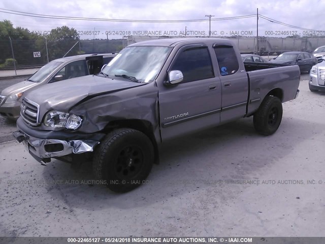 5TBRN34152S300218 - 2002 TOYOTA TUNDRA ACCESS CAB SR5 GRAY photo 2