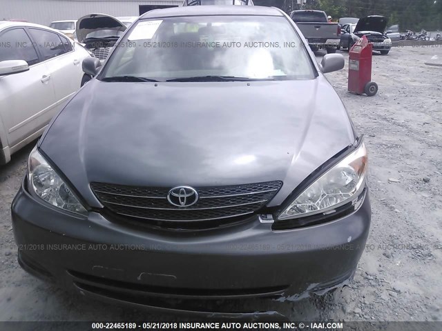 4T1BE32K34U832453 - 2004 TOYOTA CAMRY LE/XLE/SE ნაცრისფერი ფოტო 6