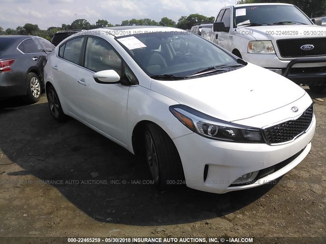 3KPFN4A89HE057601 - 2017 KIA FORTE EX/SX WHITE photo 1