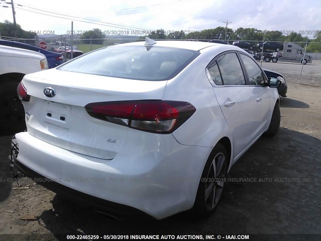 3KPFN4A89HE057601 - 2017 KIA FORTE EX/SX WHITE photo 4