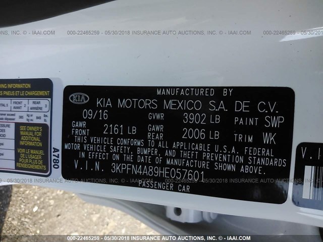 3KPFN4A89HE057601 - 2017 KIA FORTE EX/SX WHITE photo 9