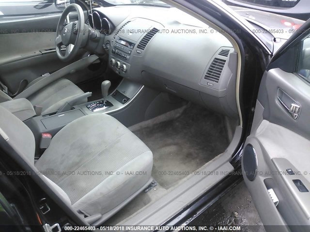 1N4AL11E65C394885 - 2005 NISSAN ALTIMA S/SL BLACK photo 5